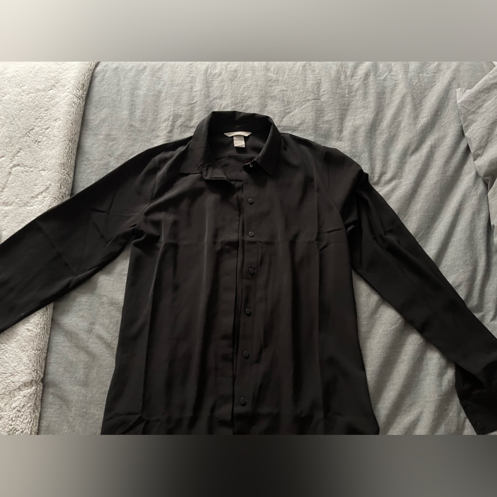 H&M black button down shirt